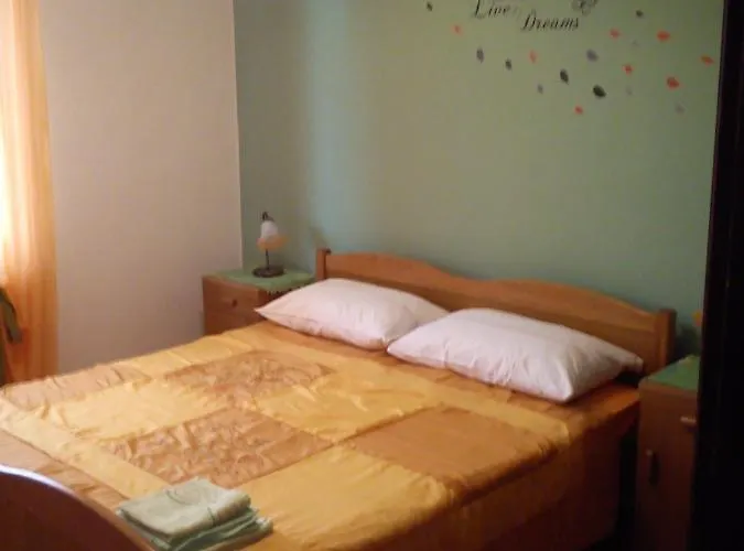 Violeta Apartman