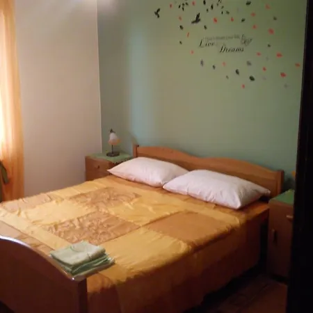 Violeta Apartman